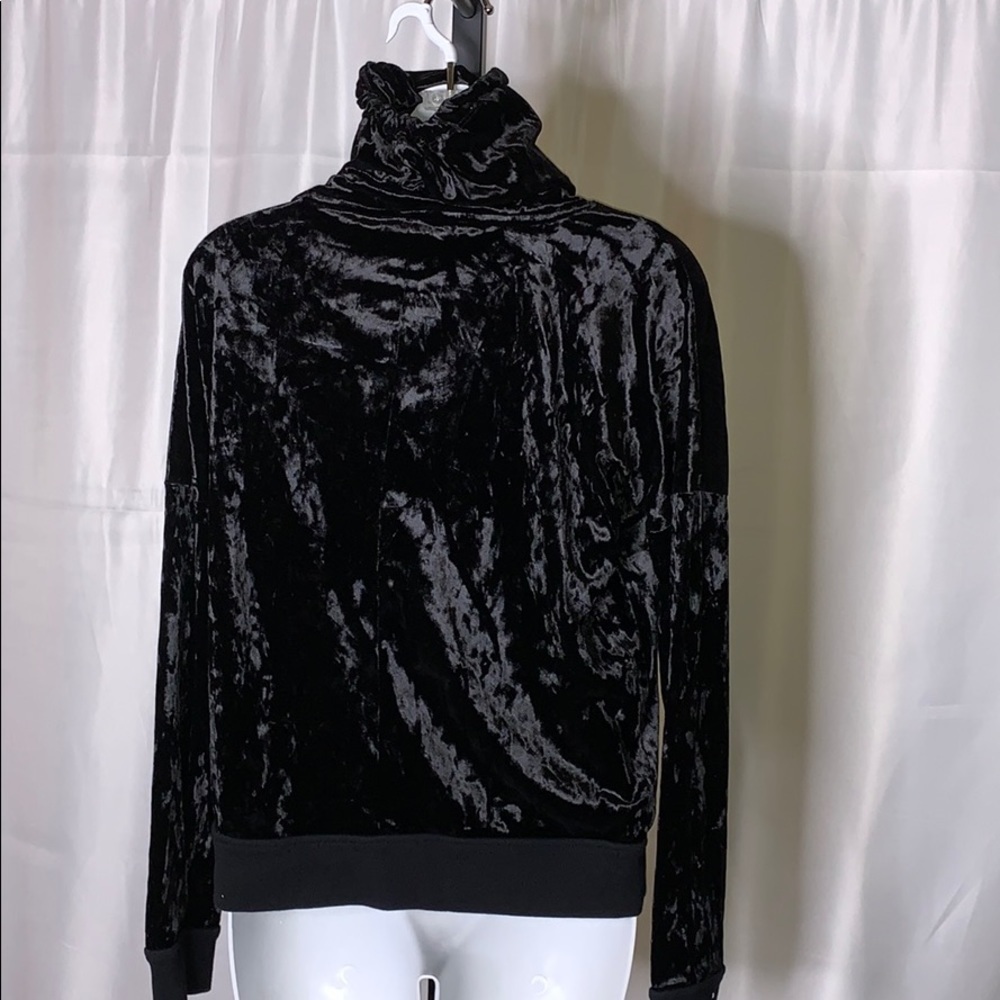 Betsey Johnson performance velvet turtle neck Sz-S - Picture 2 of 4